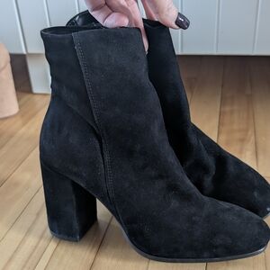 Elegant Black Suede Ankle Boots